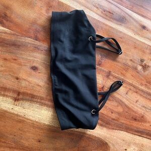 Alo sports bra size medium